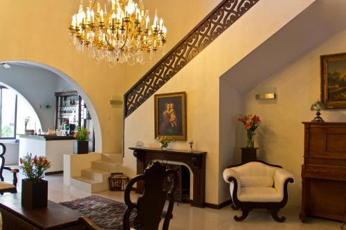 Villa Calavera Casa Morelos | Lafayette