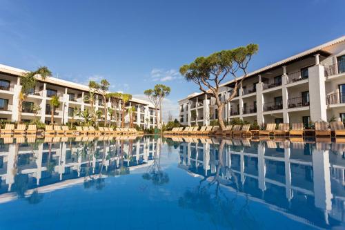 Pine Cliffs Garden | Olhos D'Agua