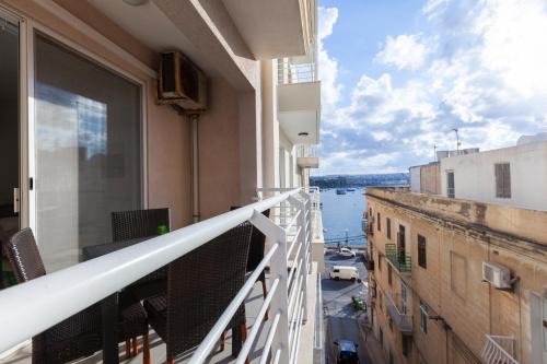 Antnin | Sliema