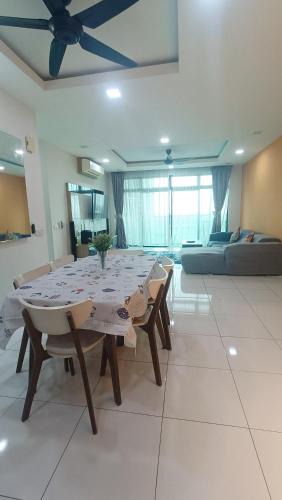 Sky Loft Premium | Bukit Indah