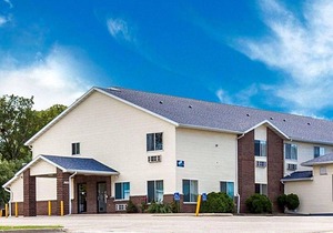 1-Star Hotel ∙ Rodeway Inn Cedar Rapids