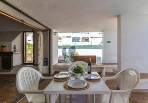 100 m² Villa ∙ 2 bedrooms ∙ 4 guests