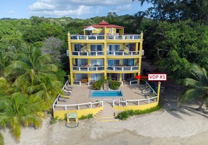 130 m² Condo ∙ 2 bedrooms ∙ 6 guests