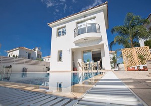 130 m² Villa ∙ 3 bedrooms ∙ 6 guests