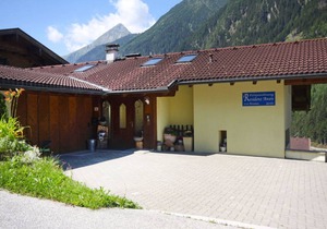 150 m² Apartment ∙ 3 bedrooms ∙ 8 guests