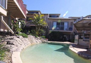 16 Point Lookout Beach Resort