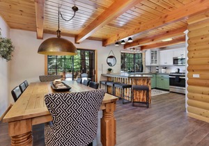 165 m² Cabin ∙ 3 bedrooms ∙ 6 guests