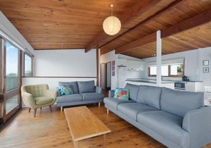 17 Dulling Street Beach House