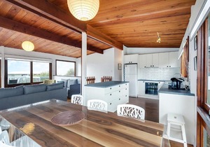 17 Dulling Street Beach House