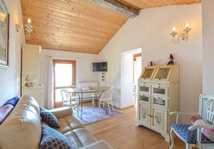 2 bedroom accommodation in Stregna
