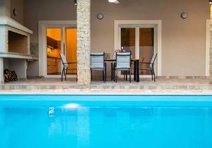 200 m² Apartment ∙ 3 bedrooms ∙ 6 guests