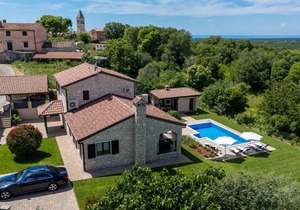 200 m² Villa ∙ 4 bedrooms ∙ 8 guests
