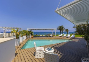 250 m² Villa ∙ 4 bedrooms ∙ 8 guests