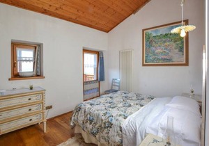 3 bedroom accommodation in Stregna