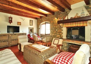3 Bedroom Cozy Home In Kastelir