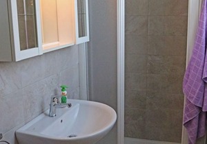 3 bedroom apartment in small residence on the beach