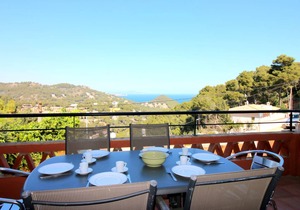 300 m² Chalet ∙ 3 bedrooms ∙ 6 guests