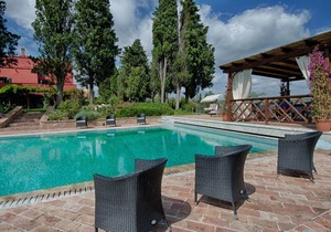 300 m² Villa ∙ 9 bedrooms ∙ 17 guests
