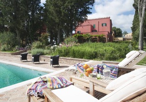 300 m² Villa ∙ 9 bedrooms ∙ 17 guests