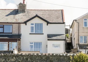4 Anglesey Road
