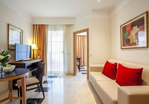 4-Star Hotel ∙ Grupotel Playa de Palma Suites & Spa
