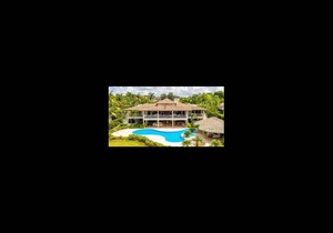 4000 m² Villa ∙ 7 bedrooms ∙ 32 guests