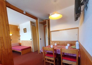 50m from resort center, 1st floor, balcony, tv, ski locker, 27m², Montchavin La Plagne