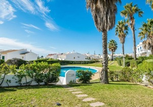 600m from the beach Apartment in a closed condominium between Oura and Albufeira