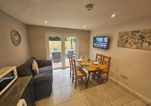 7 Eyre Square Lane
