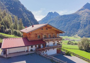 70 m² Apartment ∙ 3 bedrooms ∙ 5 guests