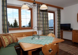 77 m² Apartment ∙ 3 bedrooms ∙ 7 guests