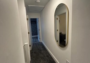 8 Eyre Square Lane
