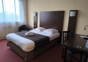 Adonis Lyon Est Hôtel Artys