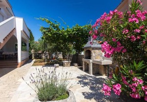 ADRIA-Holiday House with a private pool in Krk