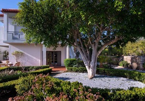 Almyros House II by the sea 3bd with garden & BBQ