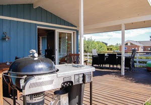 Amazing home in Hejls with kitchen
