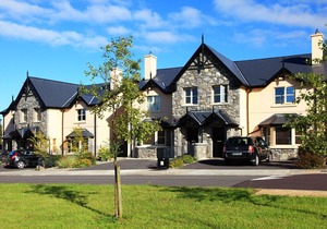 An ardmullen 3 bed oak that sleeps 6 guests in 0 bedrooms