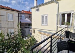 Apartment and Room Marija