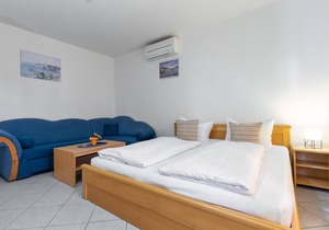 Apartment for three on good position