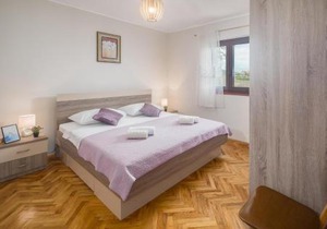 Apartment Kastelir Iii