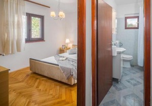 Apartment Kastelir Iii