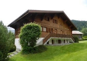 Apartment Mutthorn