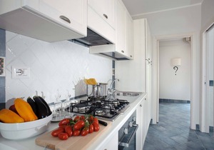 Apartment with terrace. Shared pool. 150 metres from beach