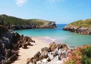 Apartments El Carril Nº3 a bedroom and a sofa bed (2/4 people) Llanes-Cue