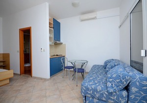 Apartments Jure (33821-A2) - Drasnice