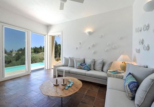 Apeiron II Villa - Sunny, Modern, Pool - walk to Gaios