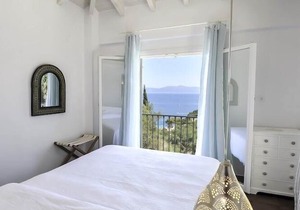 Apeiron II Villa - Sunny, Modern, Pool - walk to Gaios