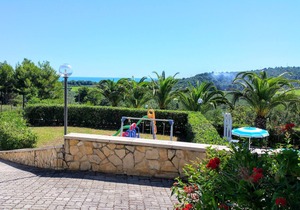 Appartamento con Piscina Vicino al Mare