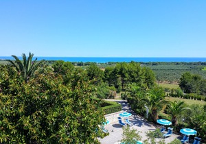 Appartamento con Piscina Vicino al Mare