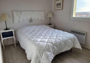 Appartement 3ème étage face mer avec balcon, ascenseur et parking privatif - FR-1-672-1